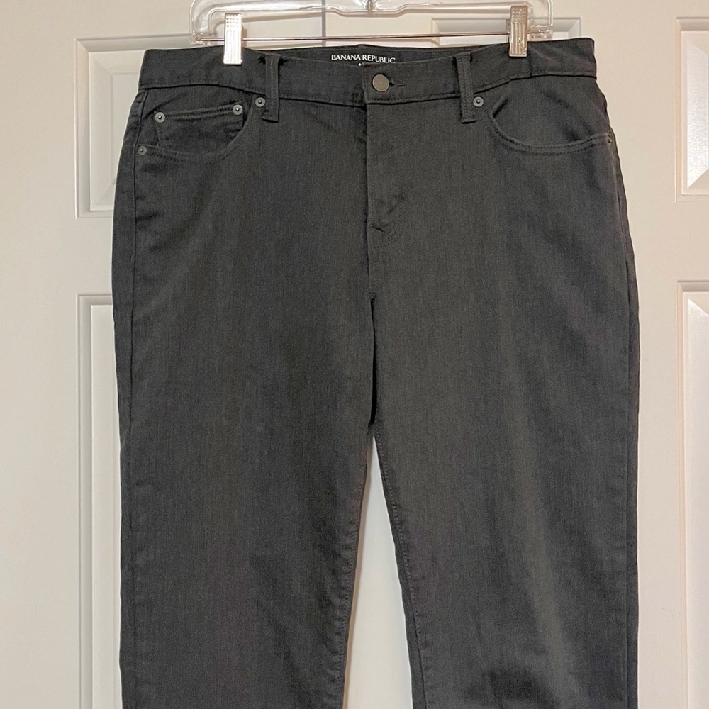 Banana Republic Men's Charcoal Gray Slim Travel Jean. Size 34 Waist X 32 Length - Picture 9 of 16